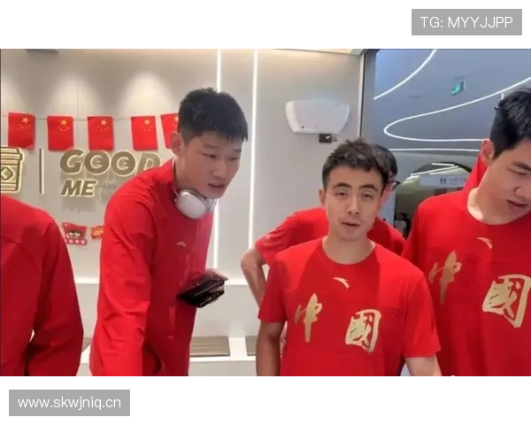 赵继伟家的冰箱里塞满蛋白粉，连饮料都喝零卡的